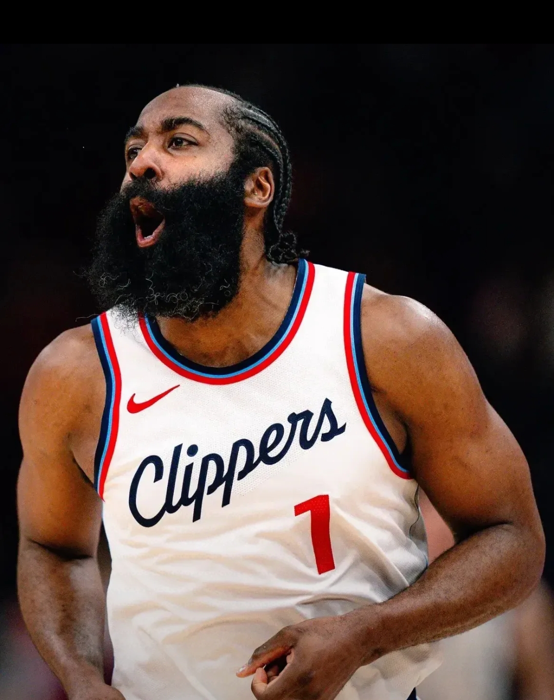 哈登在切尔西比赛中惊险取胜，回归赛场引发热议！的简单介绍